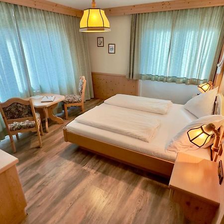 Hotel Alpenrose Zöblen Buitenkant foto